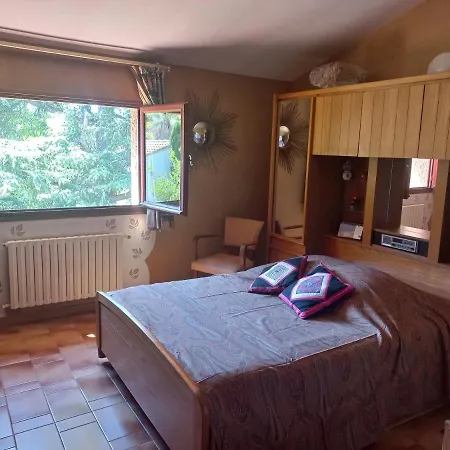 Habitación en casa particular Dans Jardin Montpellier